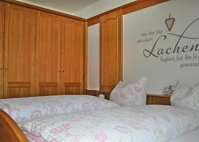 Gaestehaus Bergkristall * Wallgau