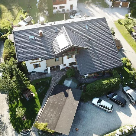 Gaestehaus Bergkristall * Wallgau