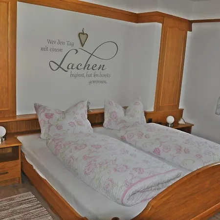 Gaestehaus Bergkristall Apartment Wallgau